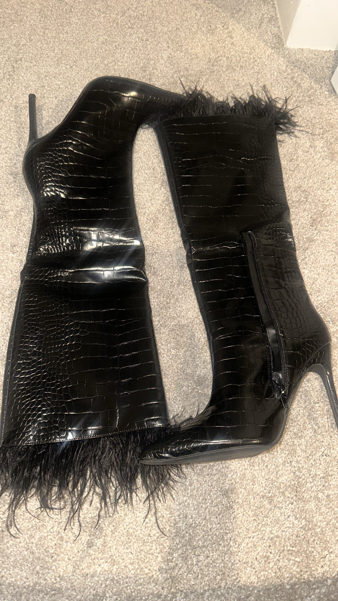 Black textured feather boot