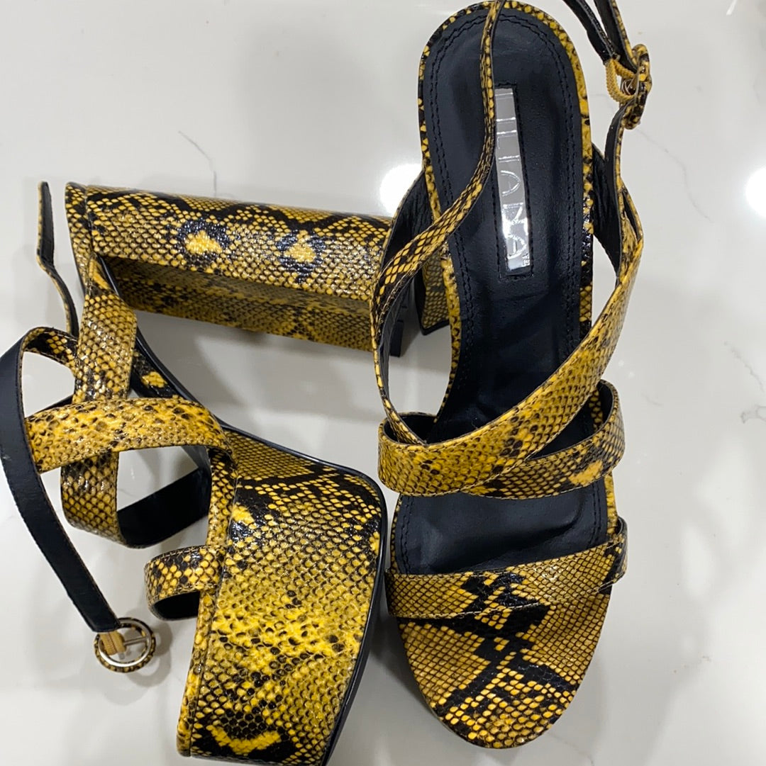 Platform yellow snake print shoe